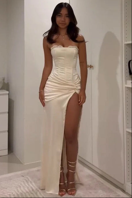 Fashionable Mermaid Strapless White Corset Prom Dress with Lace Split