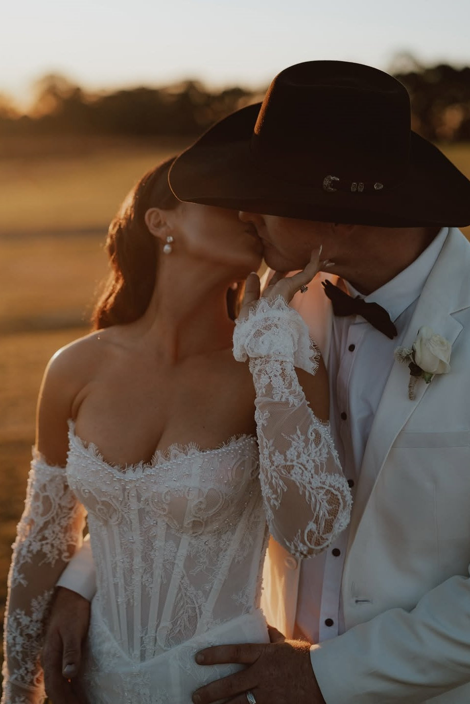 Sweetheart Beach Wedding Dress Mermaid Corset Lace Panel Train Bridal Gown