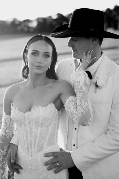 Sweetheart Beach Wedding Dress Mermaid Corset Lace Panel Train Bridal Gown