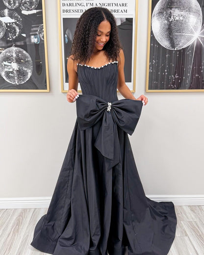 Crystal Prom Dresses Long Sweetheart Evening Gowns with Bowknot