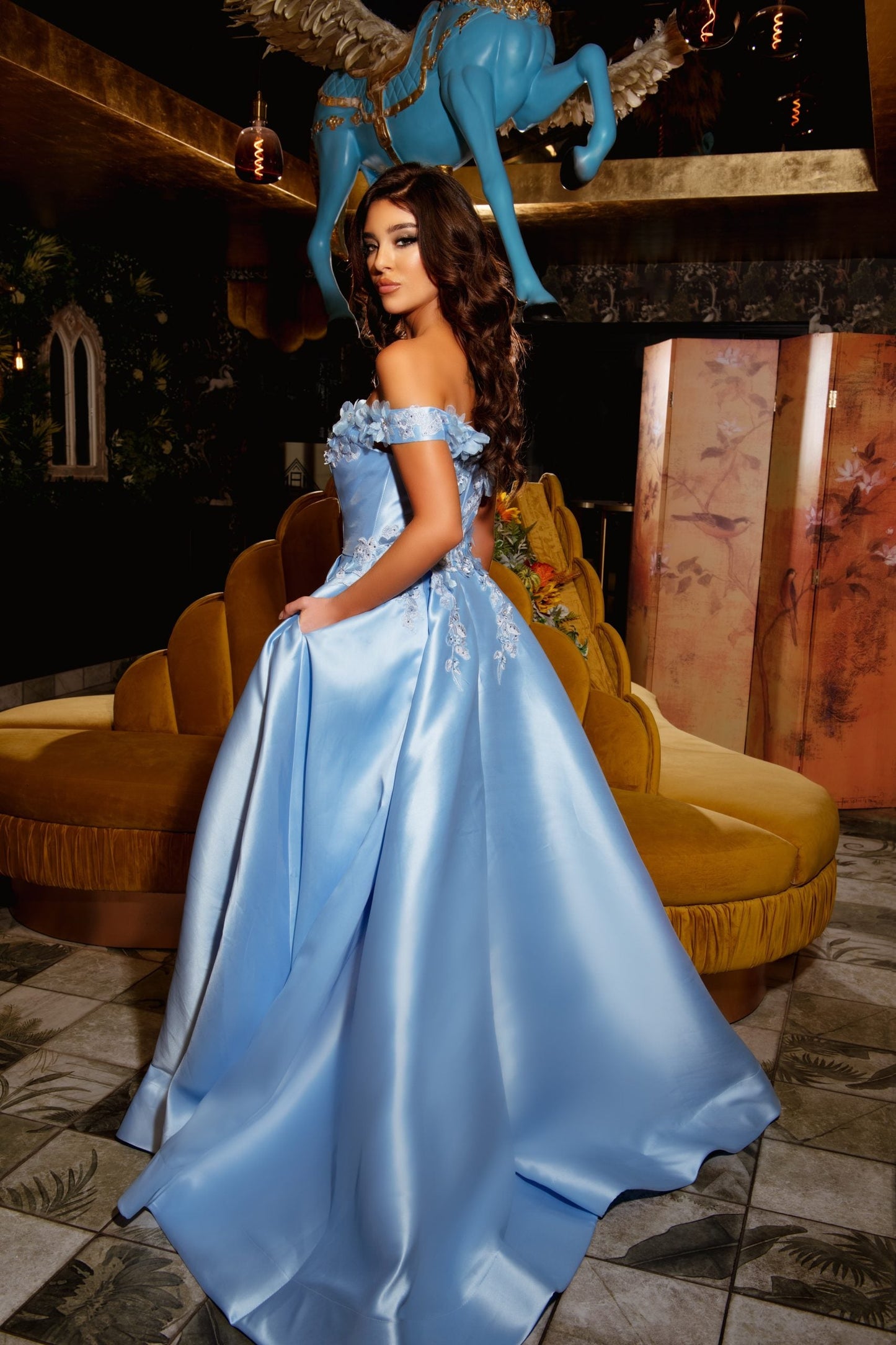 Red Off-Shoulder Sweetheart Floral Appliques Prom Dress