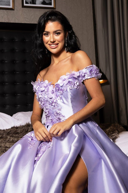 Red Off-Shoulder Sweetheart Floral Appliques Prom Dress