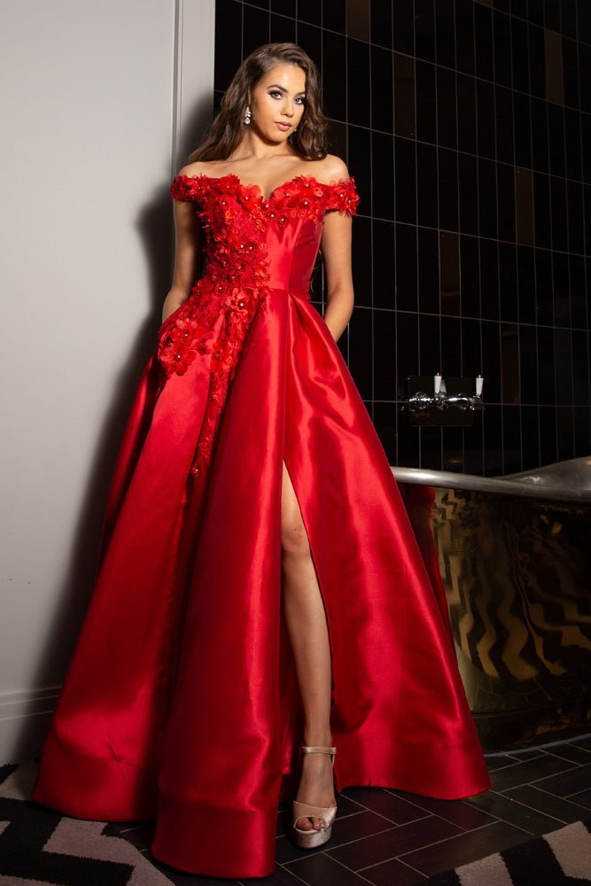 Red Off-Shoulder Sweetheart Floral Appliques Prom Dress