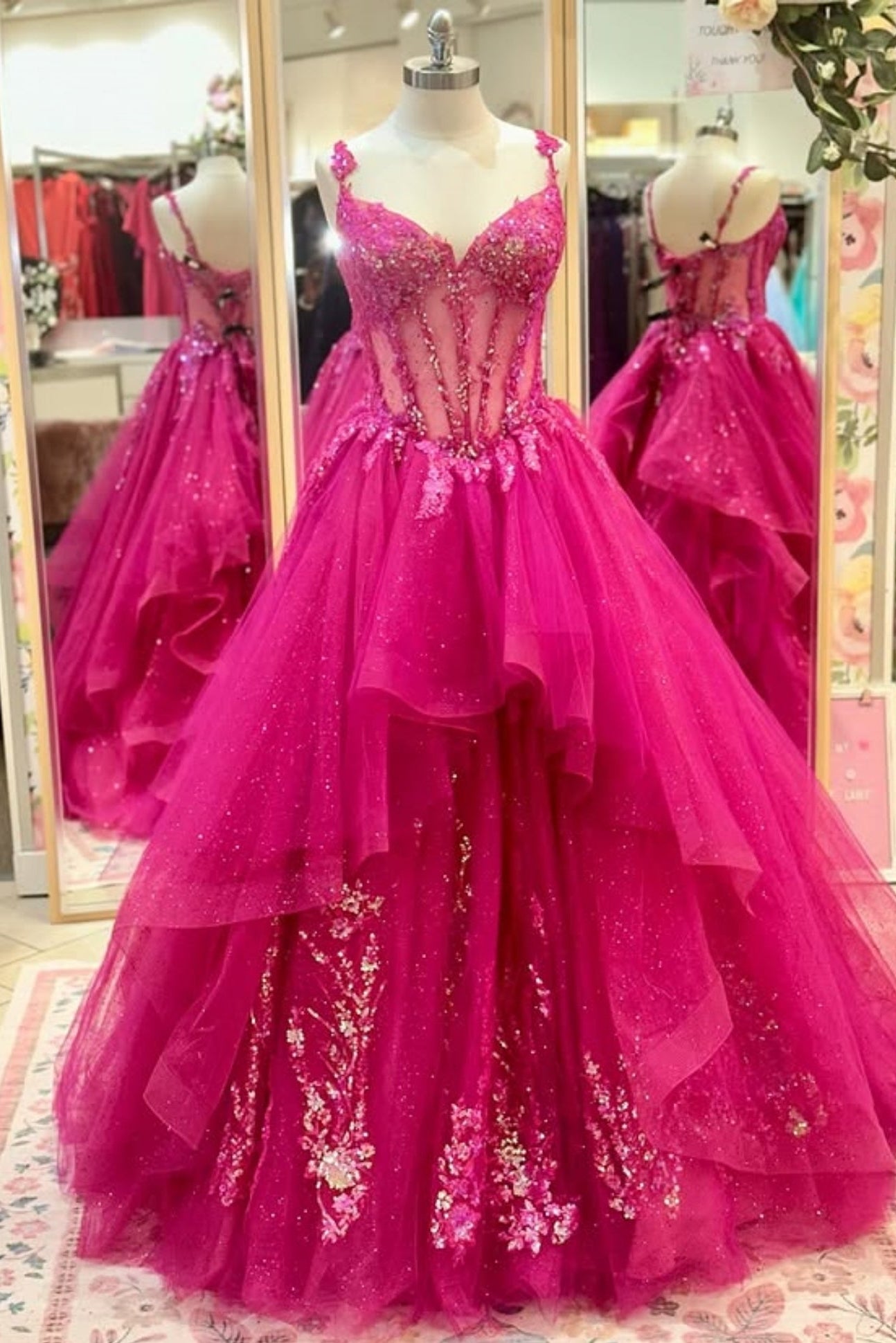 Spaghetti Straps Sleeveless Sequined Applique A-Line Prom Dress