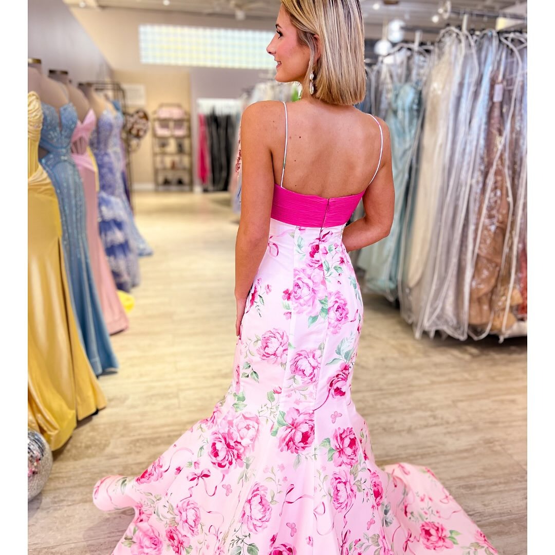 Mermaid Satin Floral Print Prom Dresses Long V Neck Evening Party Gowns