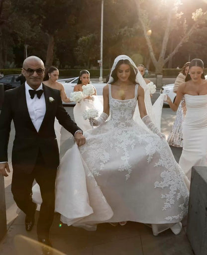 Ball Gown Square Neck White Lace Tulle Long Wedding Dresses Summer Brides Dress Bridal Gowns