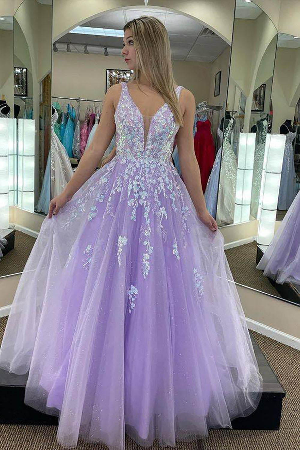 Lilac V Neck Princess Party Dress Floral Appliqué Sparkly Prom Dress