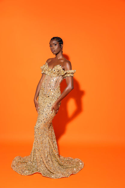 Gold Sleeveless Strapless Appliques Prom Dress