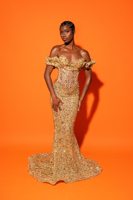 Gold Sleeveless Strapless Appliques Prom Dress