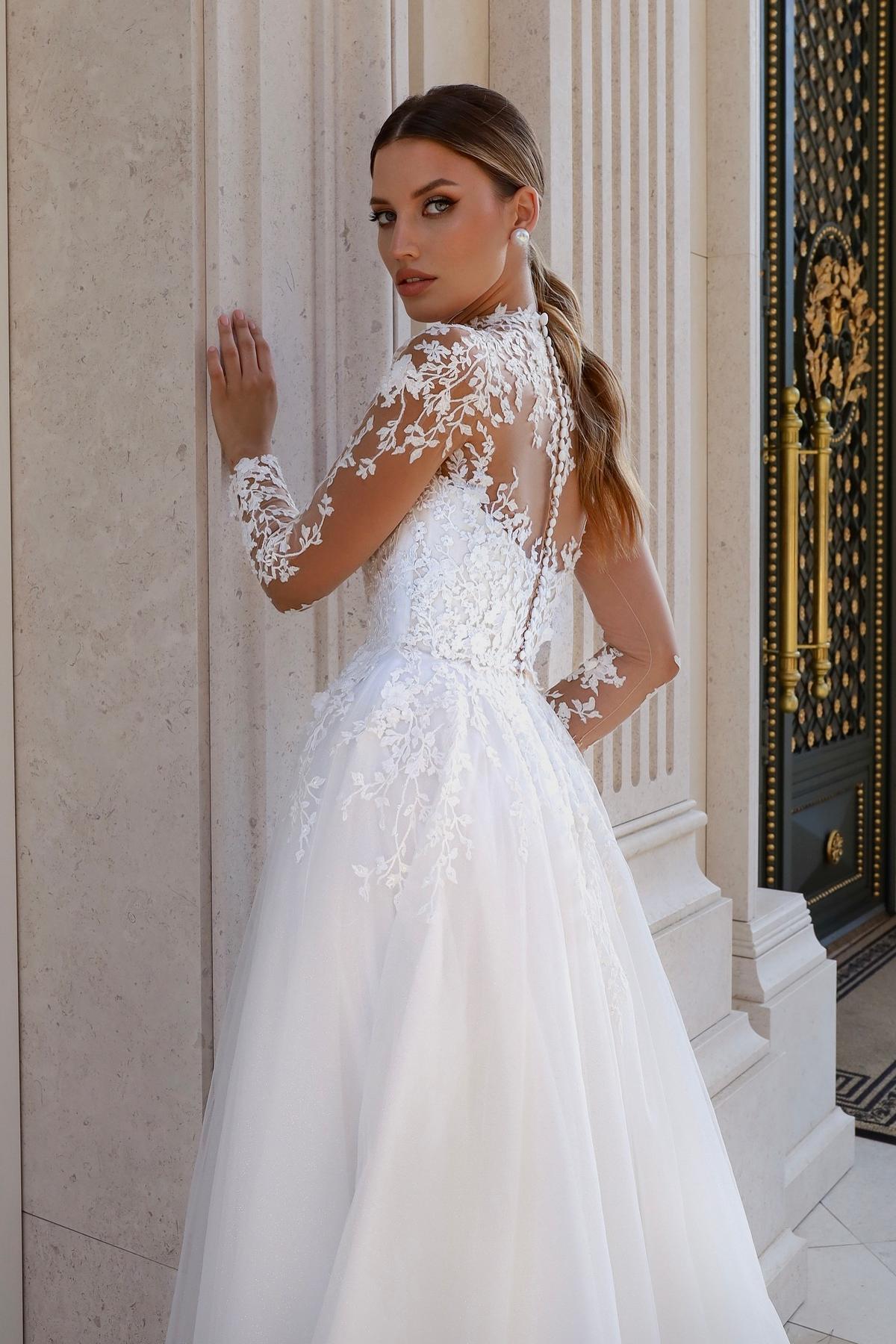 White Wedding Dress A Line Lace High Neck Illusion Sleeves Sweep Train Tulle Bridal Gown With Appliques