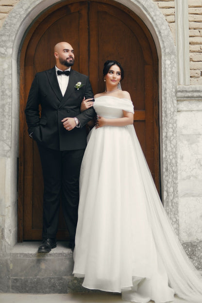 White Wedding Dress A Line Strapless Off The Shoulder Sleeveless Chiffon Bridal Gown With Ruffles