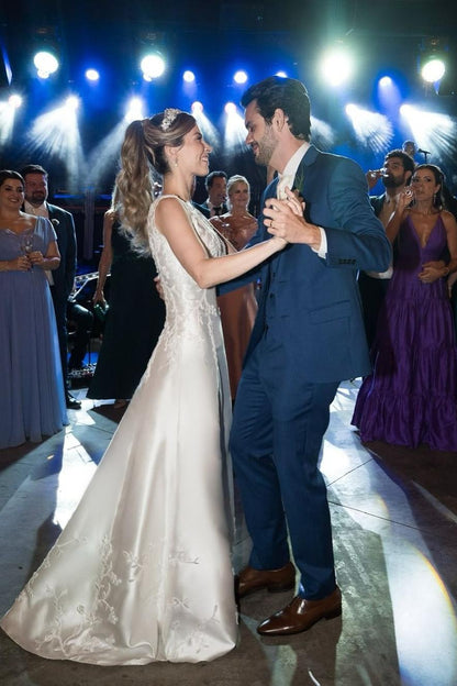 White Wedding Dress A Line V Neck Sleeveless Cathedral Train Satin Bridal Gown With Appliques