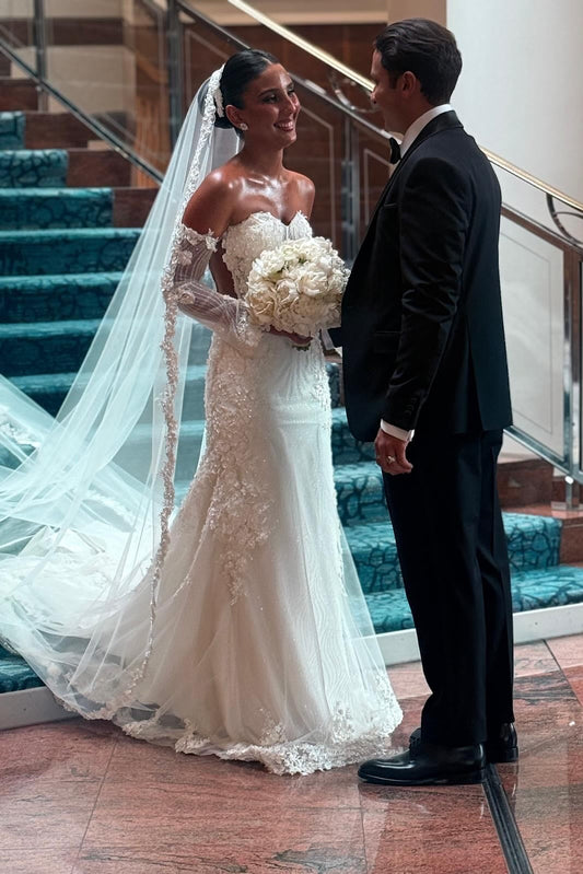 White Wedding Dress Mermaid Lace Sweetheart Sleeveless Tulle Bridal Gown With Appliques