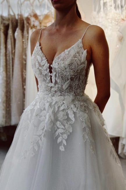 White Wedding Dress Spaghetti Strap Sleeveless Beaded Cathedral Train Lace Tulle Bridal Gown