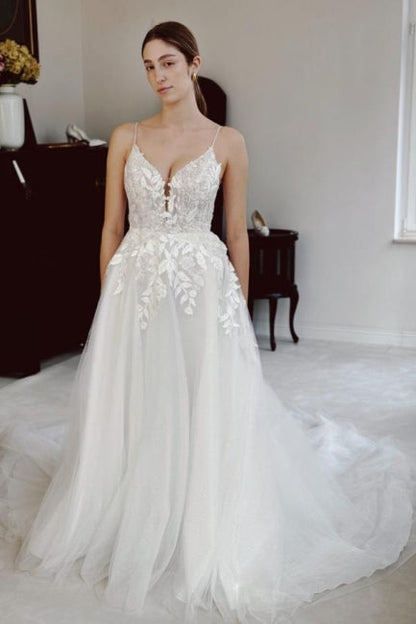White Wedding Dress Spaghetti Strap Sleeveless Beaded Cathedral Train Lace Tulle Bridal Gown