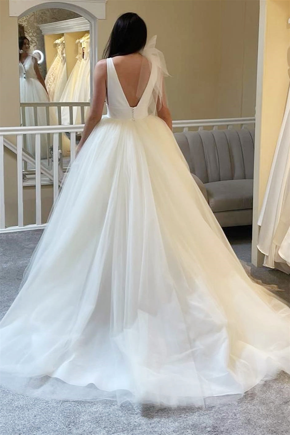 Charming V-Neck Tulle Ball Gown Wedding Dress