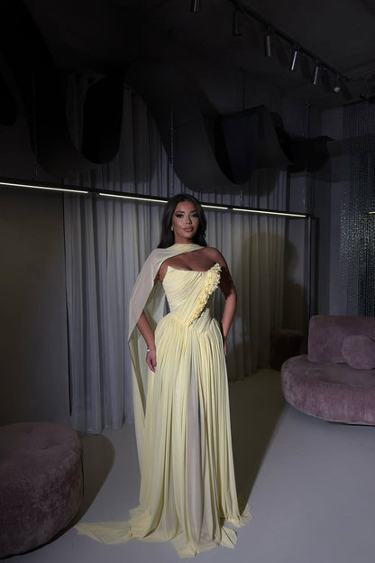 Dreamy Daffodil Strapless Sleeveless Chiffon Prom Dress