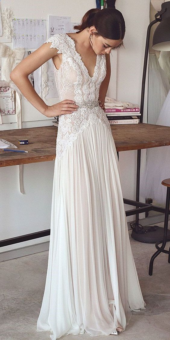 Beach Boho Wedding Dresses Backless Lace Bridal Dress Gown