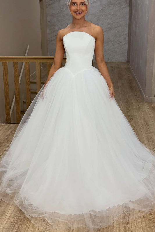 Strapless Tulle Ball Gown Wedding Dress