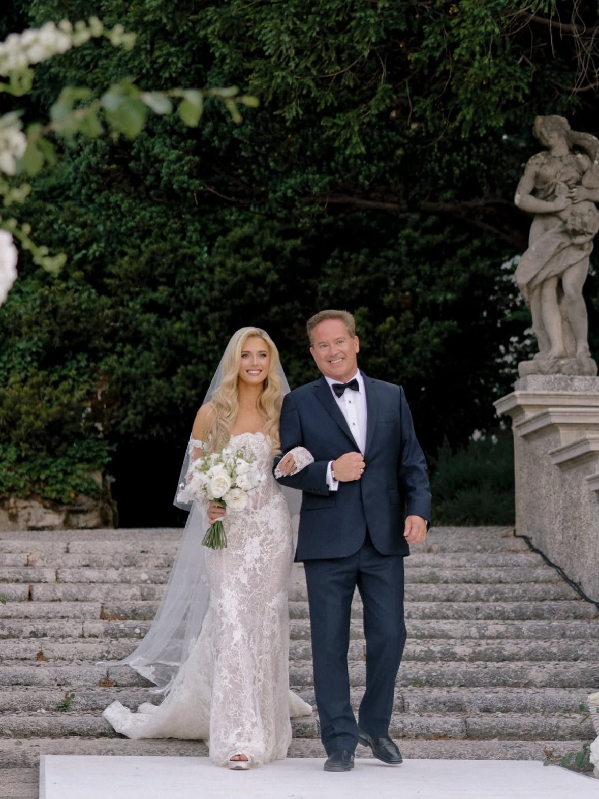 Off-the-Shoulder Corset Mermaid Lace Wedding Dress