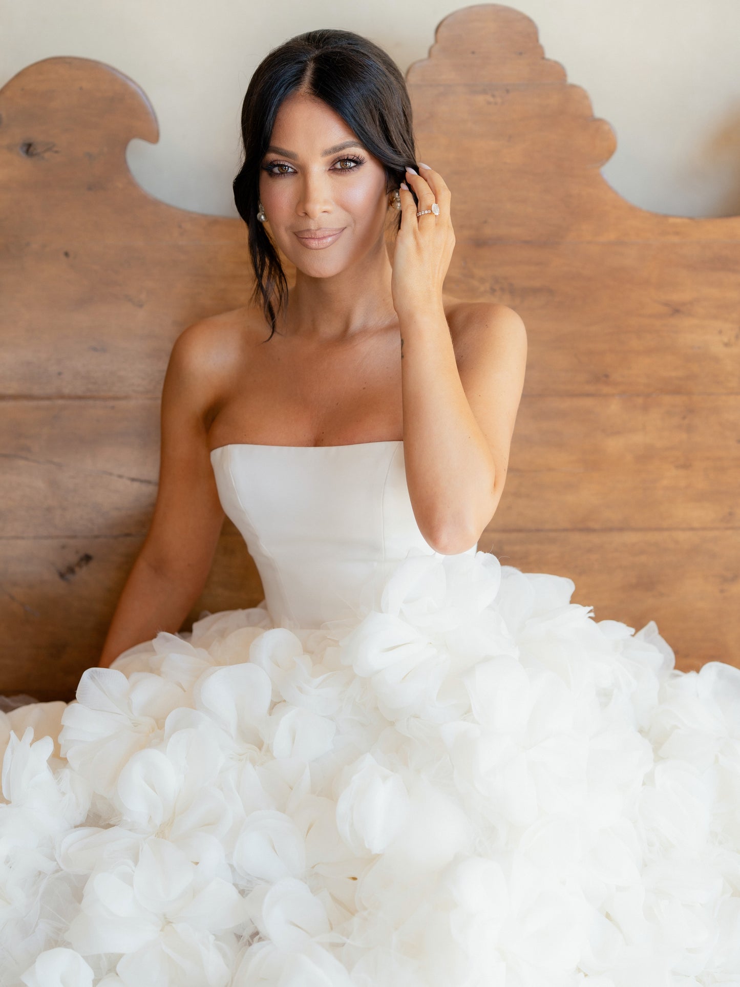 Strapless 3D Floral Rosette Tulle Ball Gown Wedding Dress