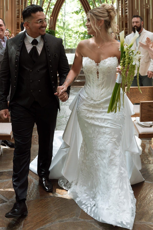 Strapless Sweetheart Lace Applique Mermaid Wedding Gown