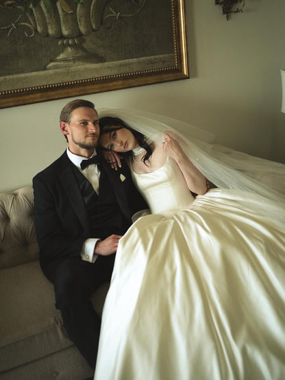 Sleeveless Square Neck Ball Gown Wedding Dress