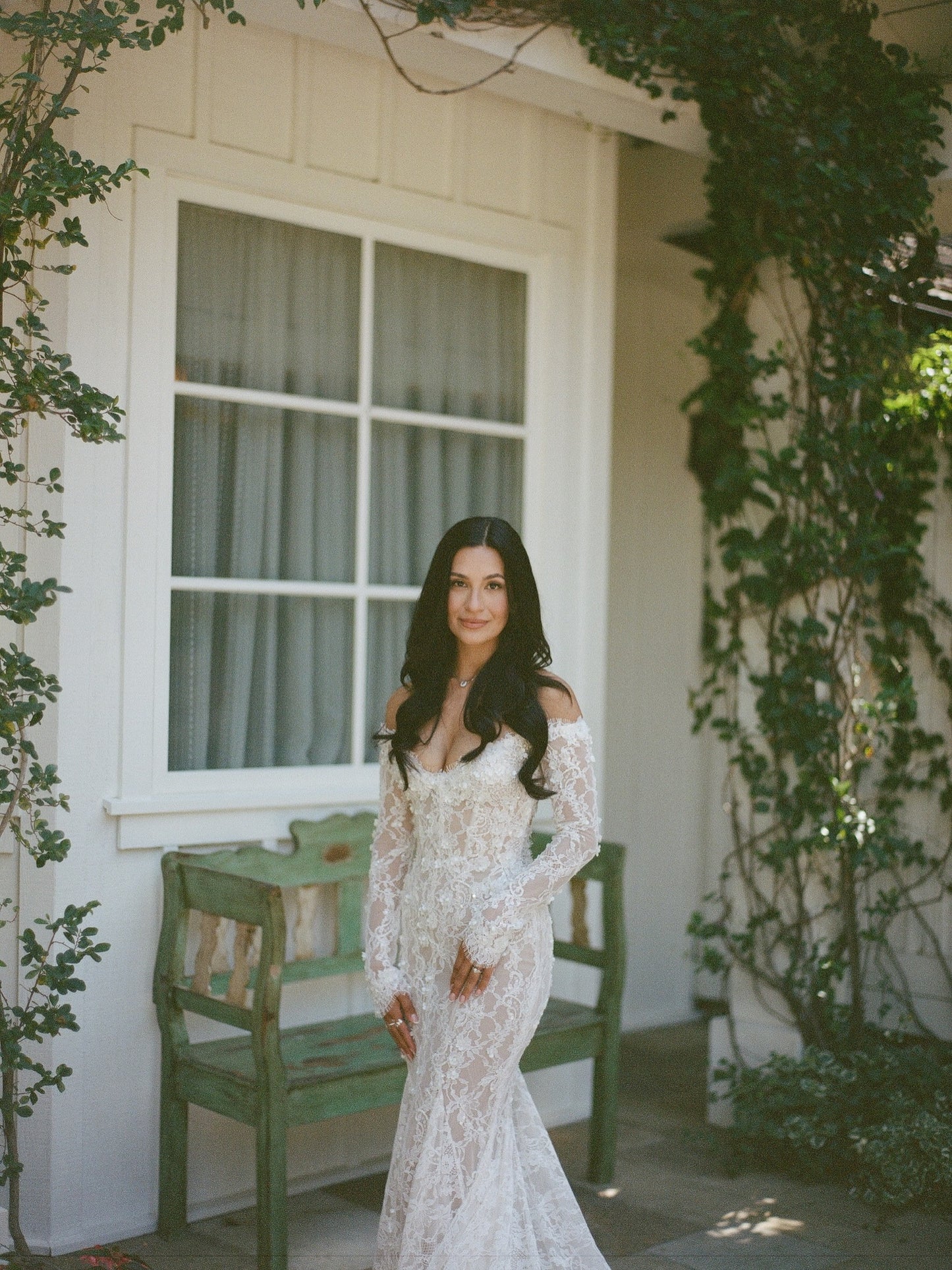 Off-the-Shoulder Lace Mermaid Wedding Dress