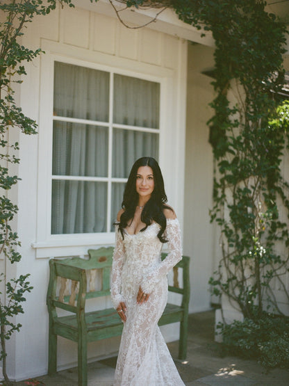 Off-the-Shoulder Lace Mermaid Wedding Dress