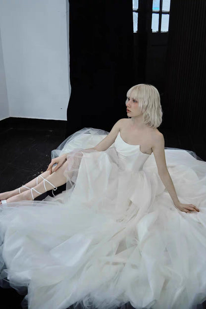 Asymmetric Strapless Tulle Ball Gown Wedding Dress