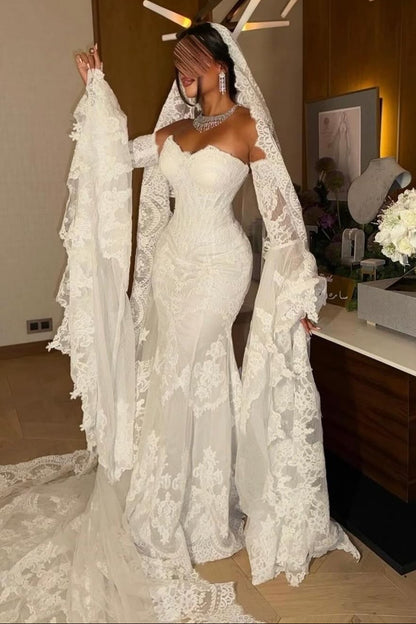 Lace Sweetheart Mermaid Wedding Dress