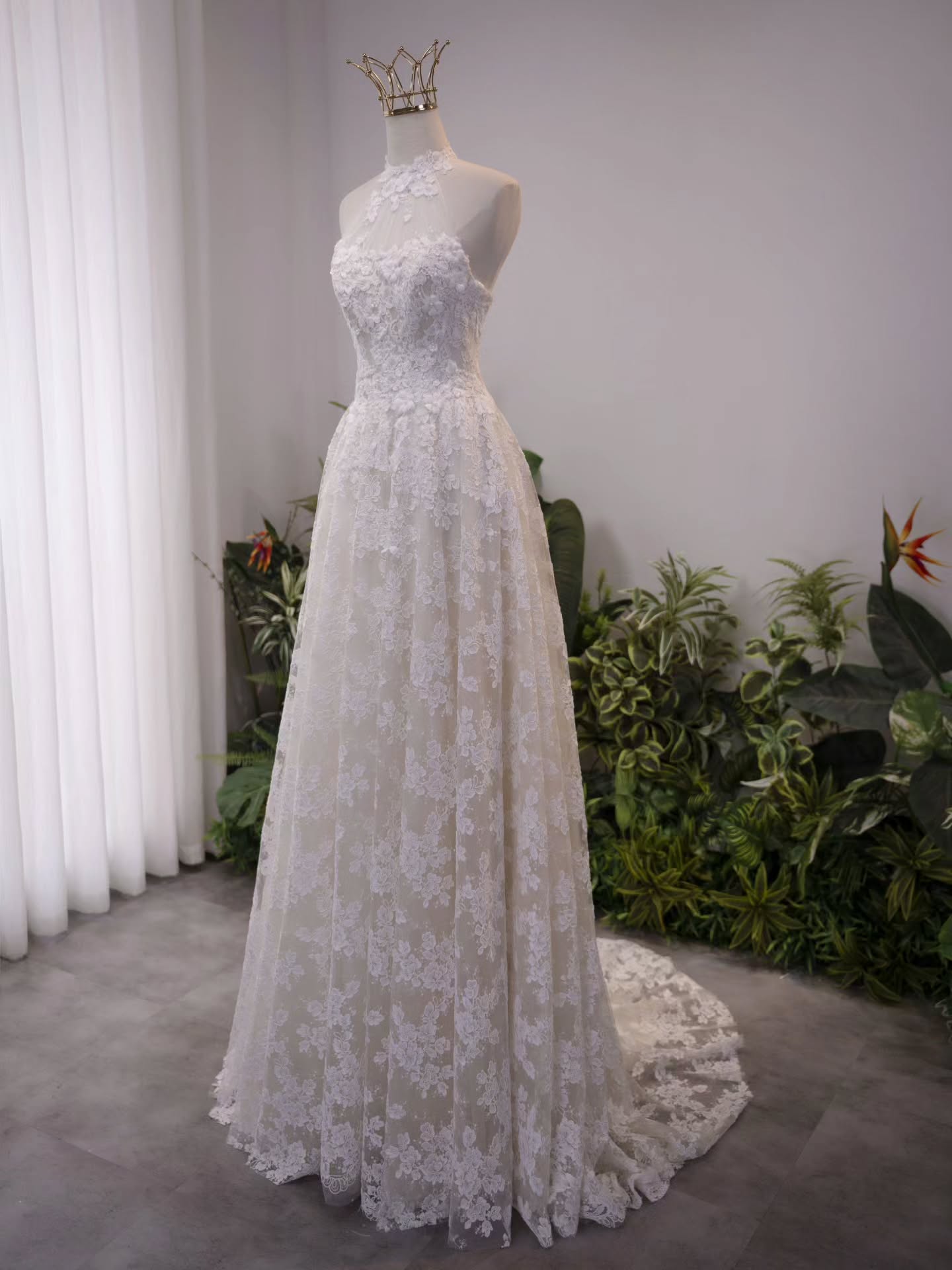 Halter Neck Floral Lace A-Line Wedding Dress