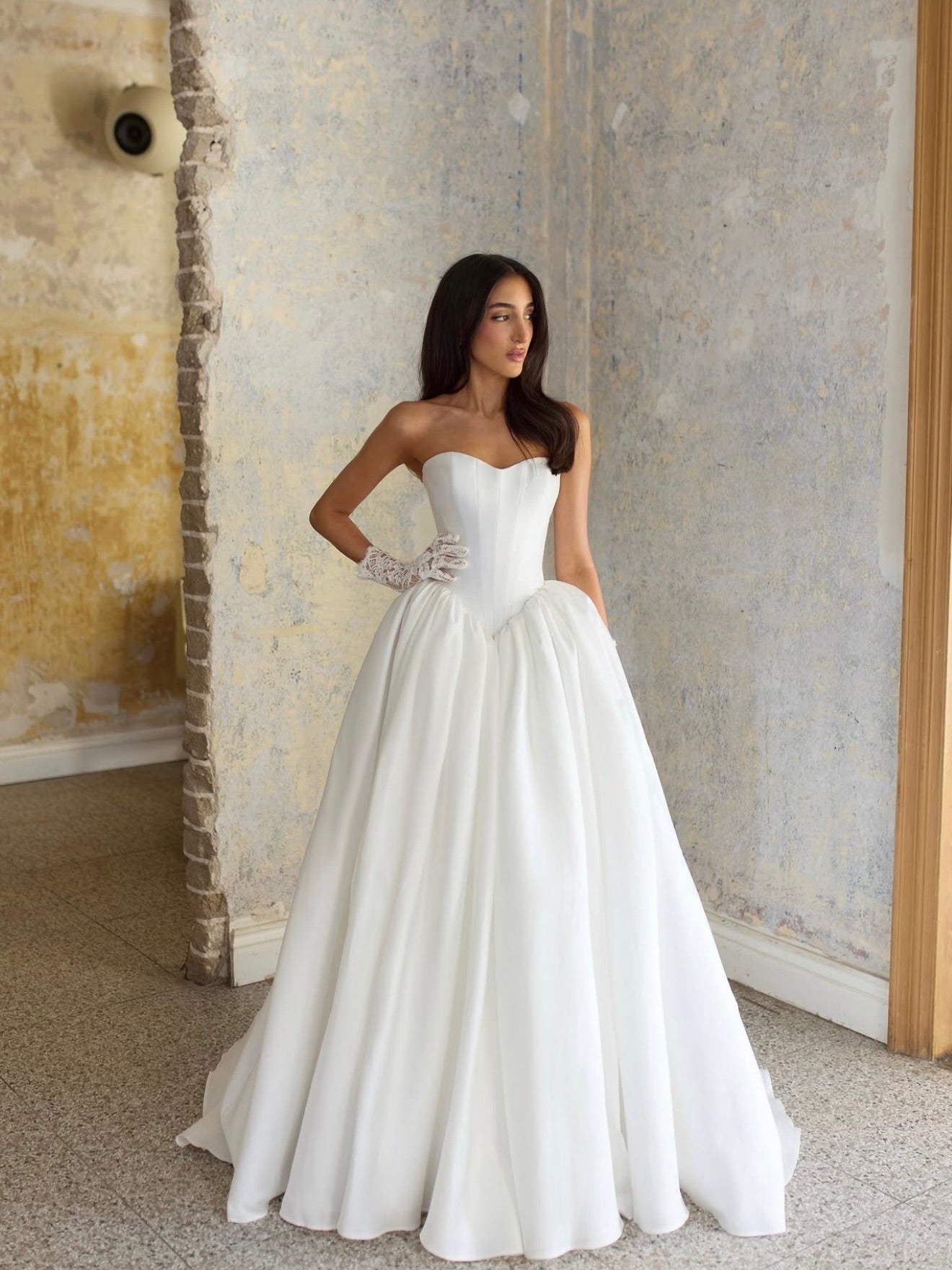 Strapless Basq-Waist Satin Ball Gown Wedding Dress