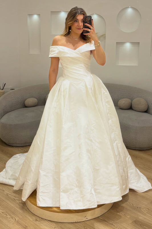 Off-The-Shoulder Jacquard Ball Gown Wedding Dress