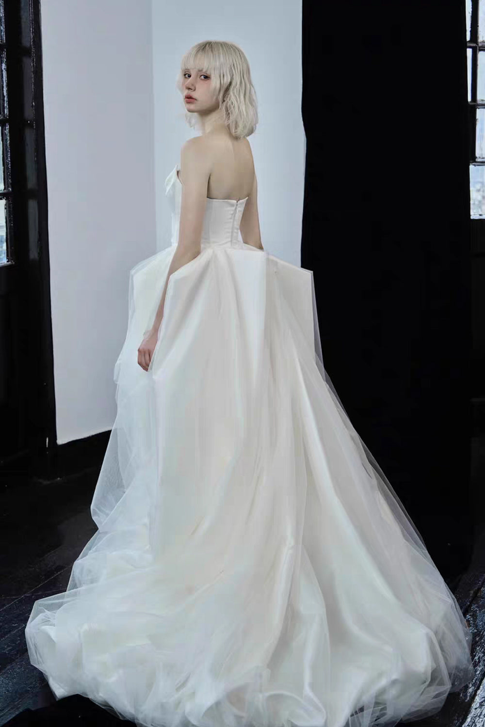 Asymmetric Strapless Tulle Ball Gown Wedding Dress