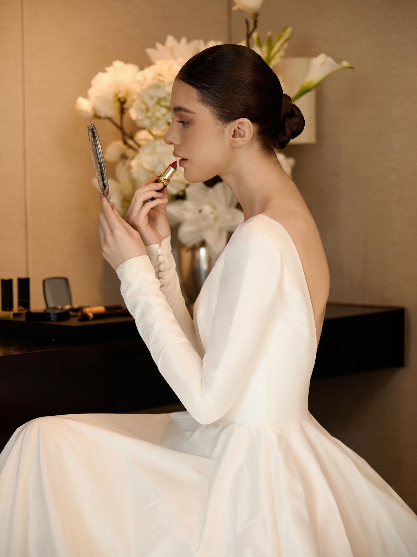 Minimalist Bateau Neck Long Sleeve A-Line Wedding Dress