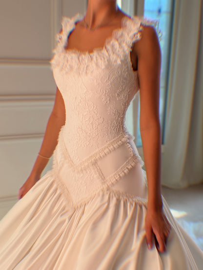 Basque Waist Ball Gown Wedding Dress with Ruffles