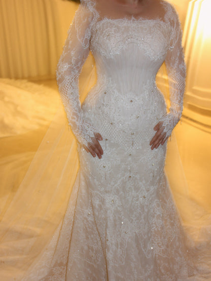 Lace Mermaid Wedding Dress with Long Sleeves
