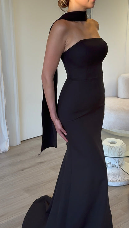 Strapless Trumpet Gown with Matching Neck Scarf