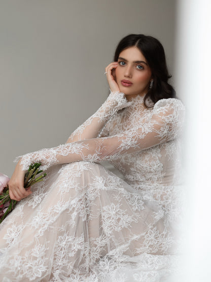 Vintage High Neck Lace Long Sleeve Wedding Dress