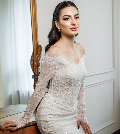 Off-the-Shoulder Lace Mermaid Wedding Dress