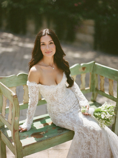 Off-the-Shoulder Lace Mermaid Wedding Dress