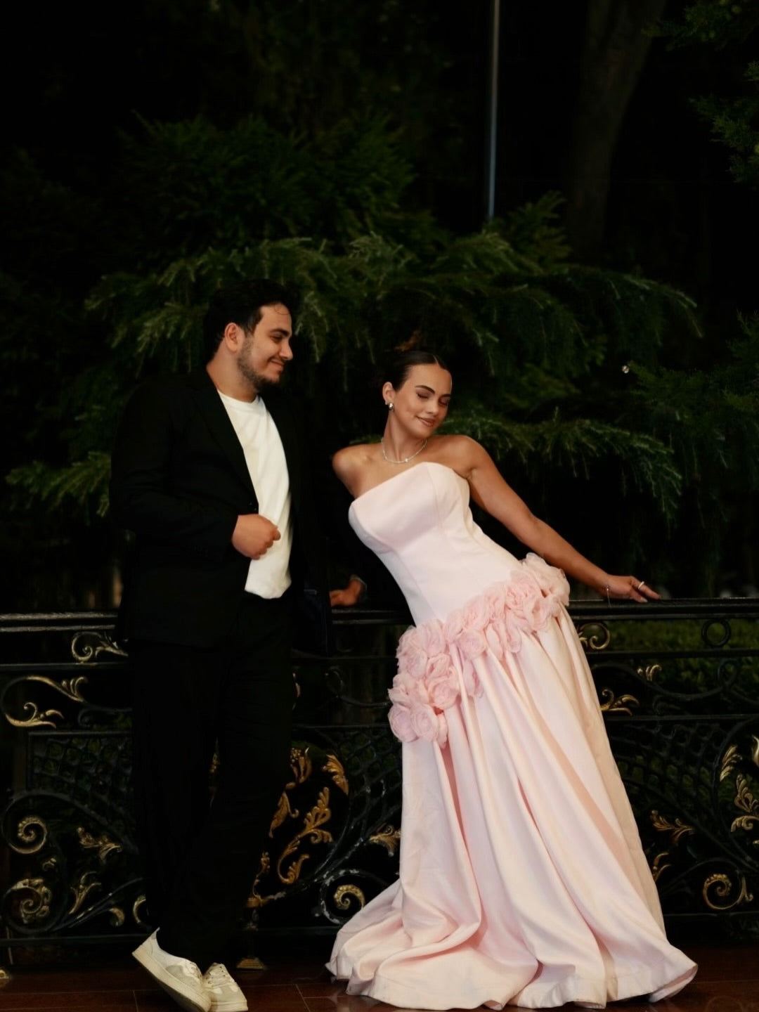 Strapless 3D Flower Basque Waist Evening Gown