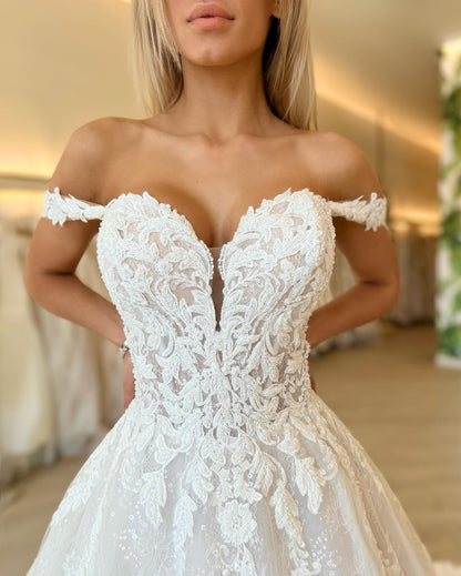 Off-the-Shoulder Sweetheart A-Line Lace Wedding Dress