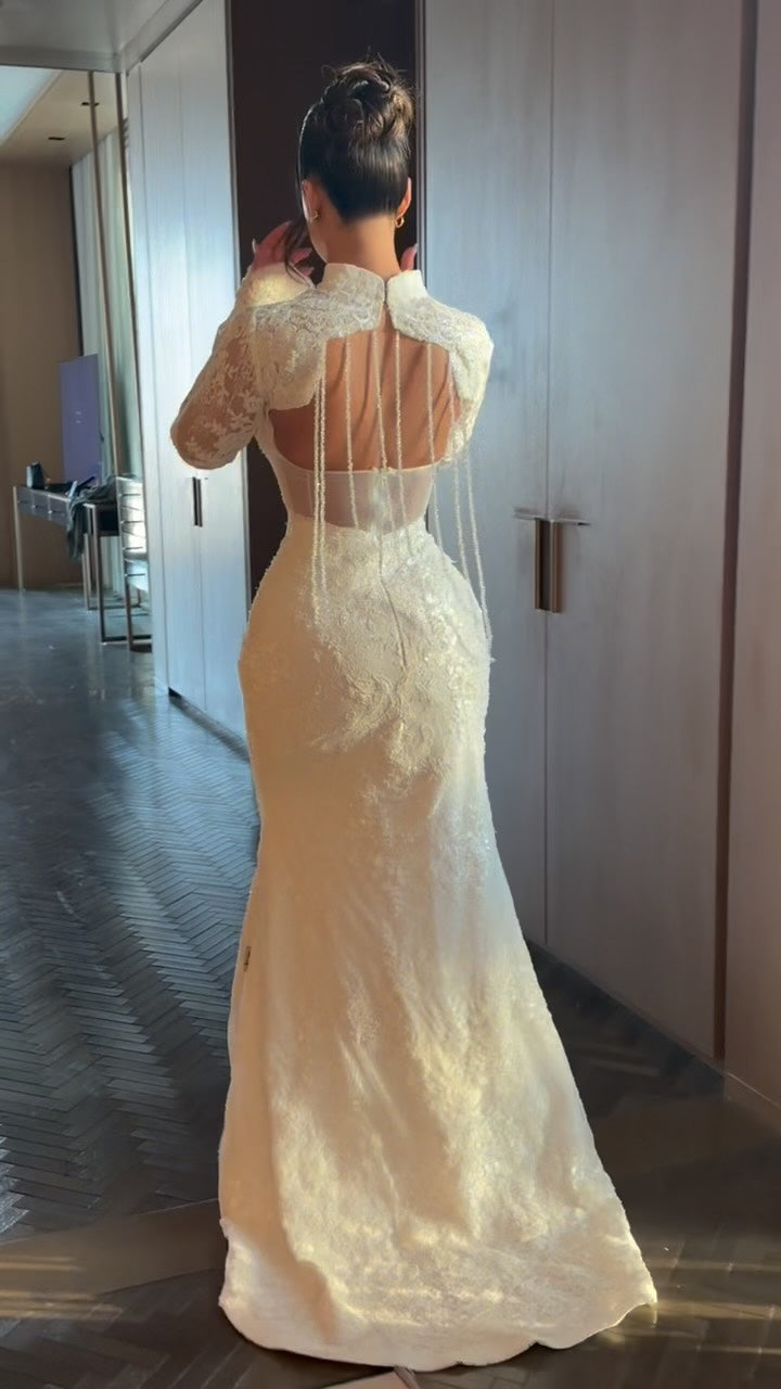 Long Sleeve Lace Mermaid Wedding Dress with Keyhole