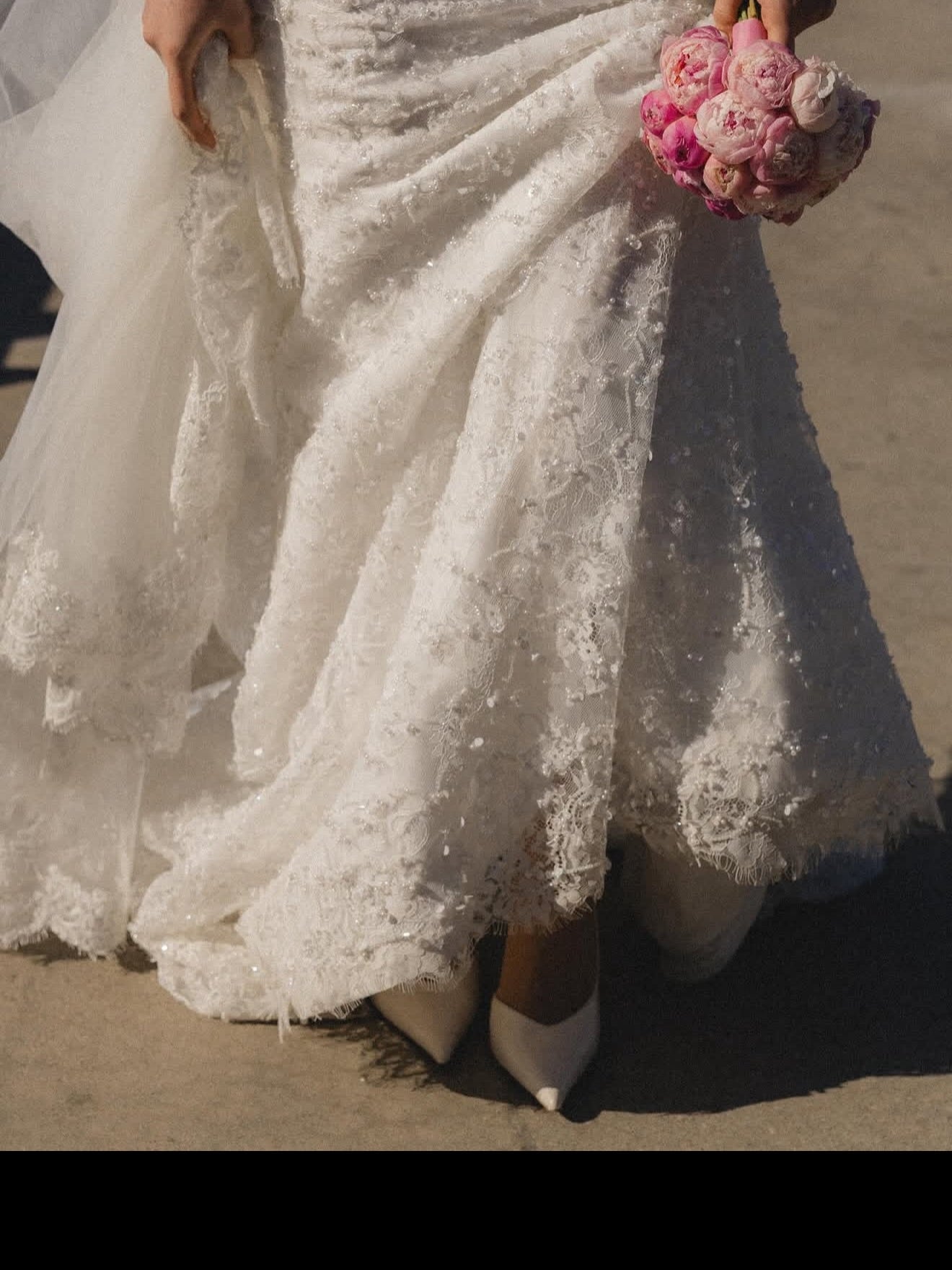 Off-Shoulder Lace Mermaid Wedding Dress with Long Sleeves
