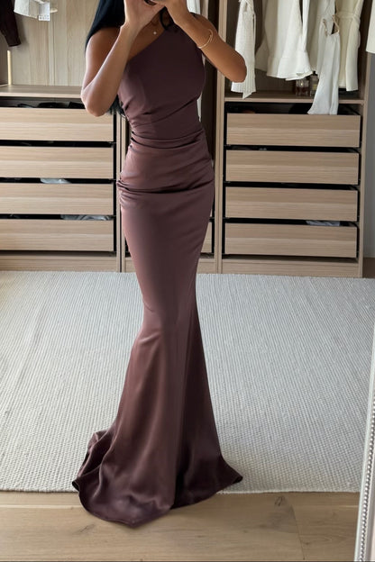 One-Shoulder Ruched Mermaid Formal Gown