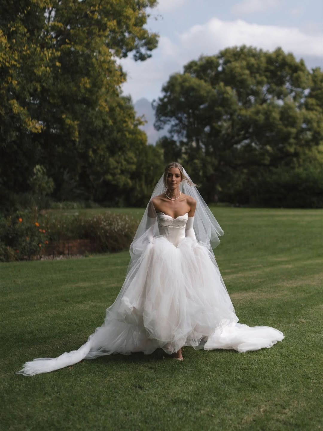 Strapless Corset Tulle Ball Gown Wedding Dress