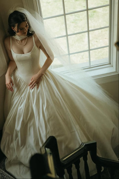 Sleeveless Square Neck Ball Gown Wedding Dress