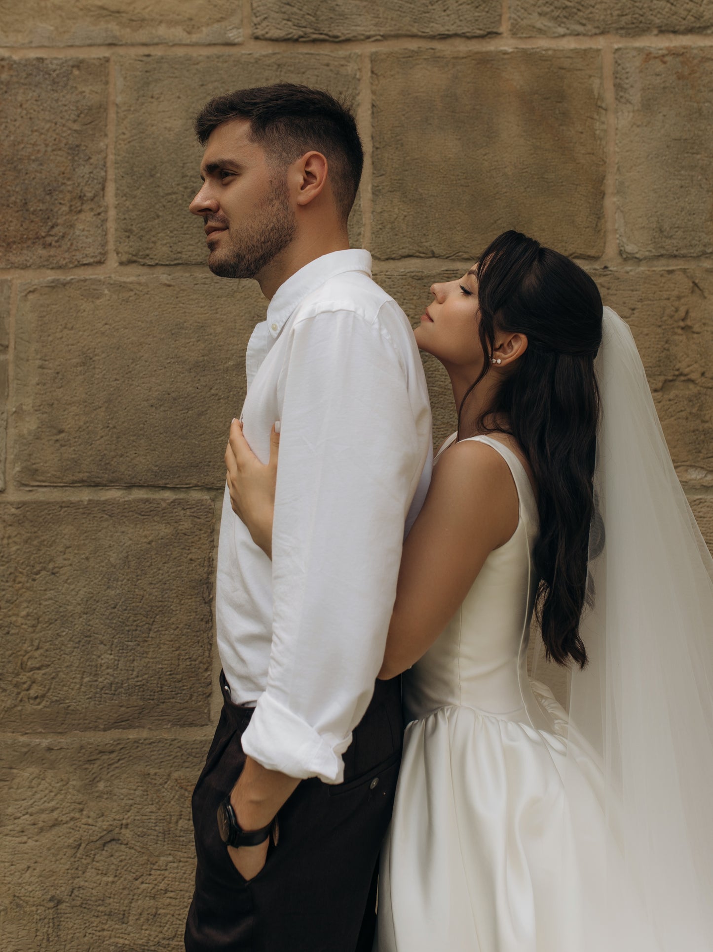 Scoop Neck Ball Gown Wedding Dress with Veil